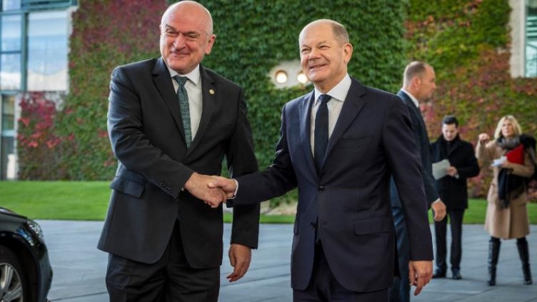 Главчев от Берлин: Ние сме горещи поддръжници на разширяването на ЕС, но при спазването на общите условия и процедурата