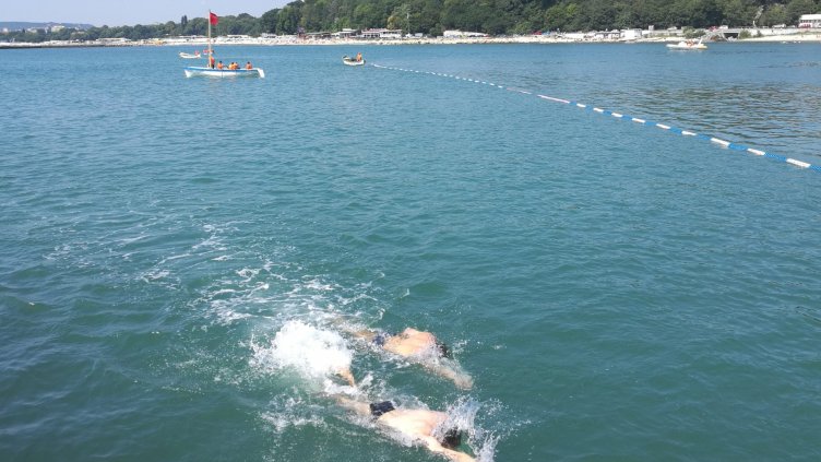 Морската вода на старта и финала на маратона Галата – Варна е чиста