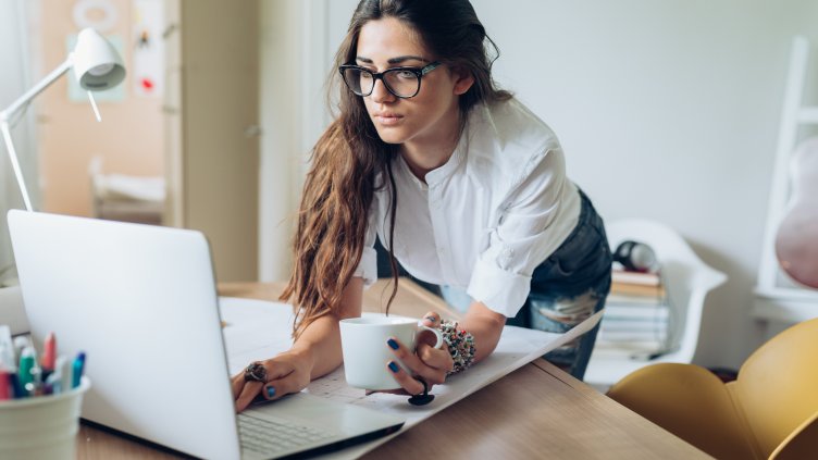 Отсрочваме заеми онлайн и по телефона