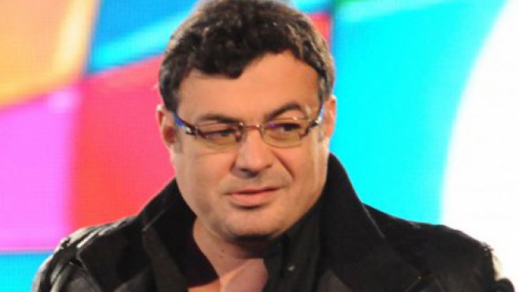 Ласкин пак развя мръсното бельо на Военния театър във Фейсбук