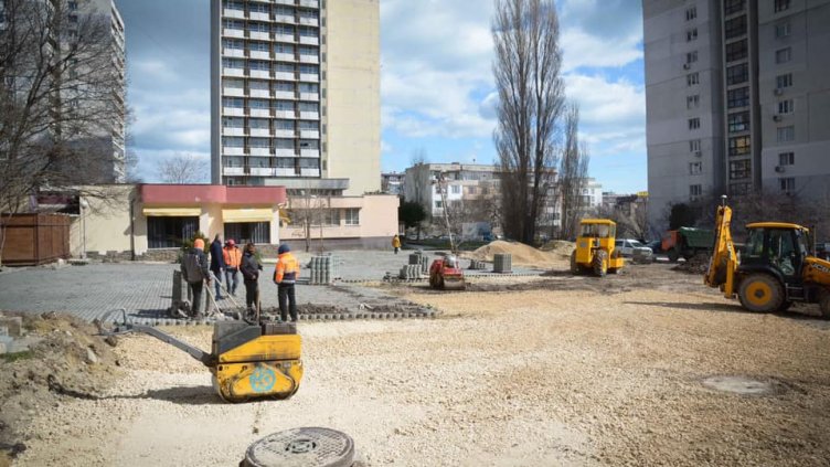 Правят подземен паркинг на 2 нива в кв. "Левски" във Варна