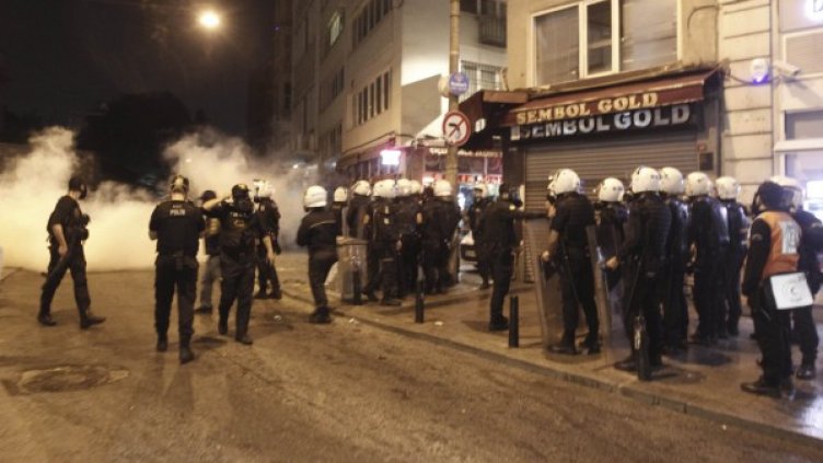 9 убити при протести в Турция