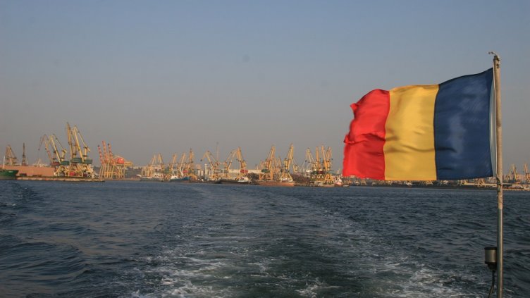 Румъния затваря портовете си за руски кораби