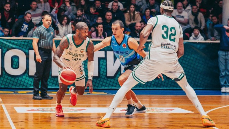 Черно море Тича победи Академик в истински трилър