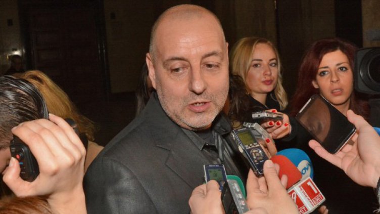 Оставиха в ареста "ракиджията" Тайфи Мекльов