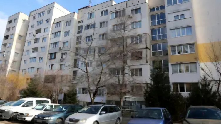 Мнозинството българи живеят в панелки