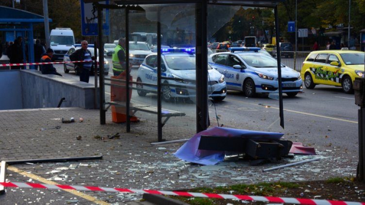 14-годишната Симона от Варна вече е извън реанимация