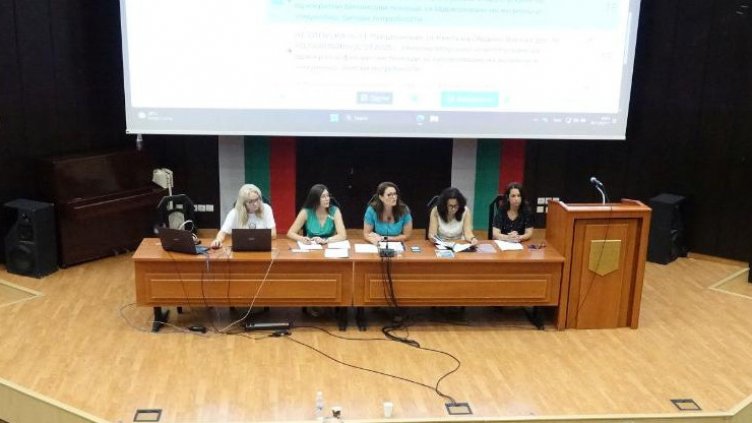 Близо 111 000 лв. за социални помощи раздадоха съветниците във Варна