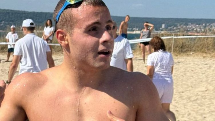 Ученик от I ЕГ спечели маратона Галата-Варна при мъжете (СНИМКИ)