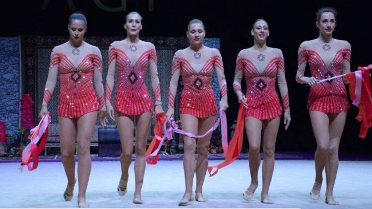 Лека грешка коства медала за грациите ни в Баку