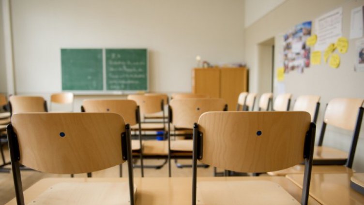 Всяко училище само решава дали да намали часовете и в петък