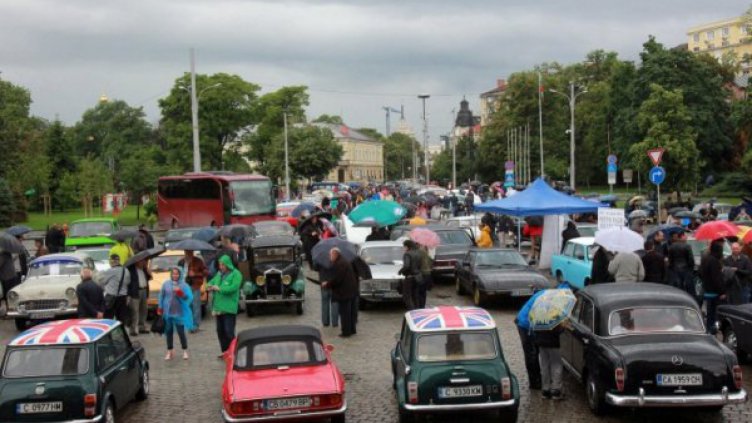 Ретро красота на 4 колела зарадва София