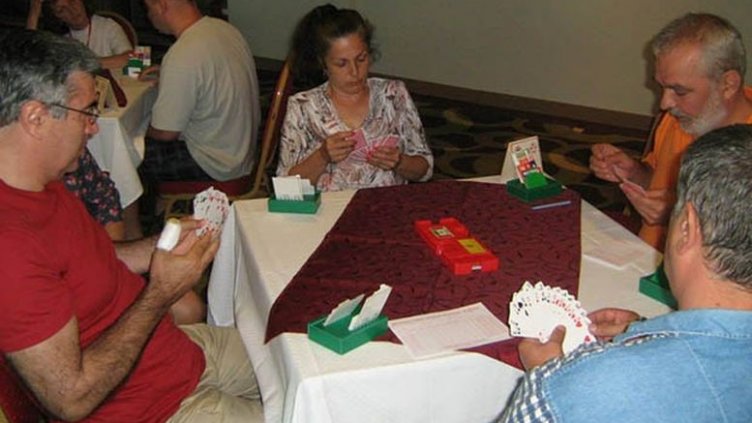 Над 300 идват за бридж във Варна
