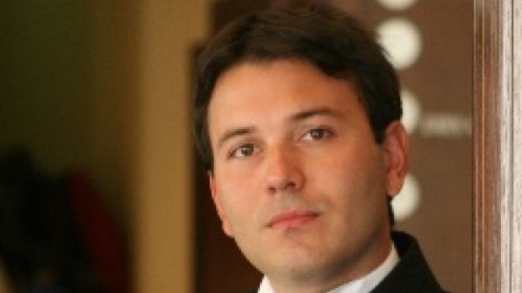 Маестро Кръстин Настев e новият диригент на Варненската опера
