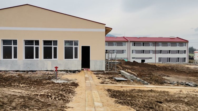 Правят 6 нови обекта на базата на специалните сили в с. Црънча