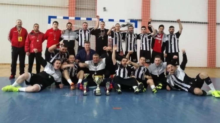 Локомотив Варна стартира с победа финалната серия срещу Добруджа