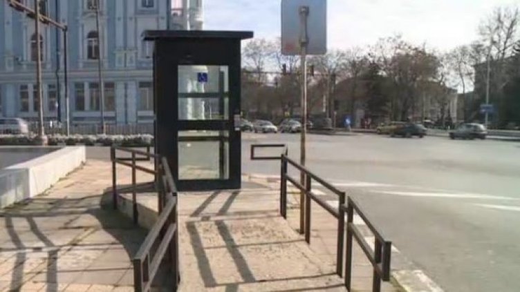 Ремонтират асансьорите и платформите за хора с увреждания по подлезите във Варна