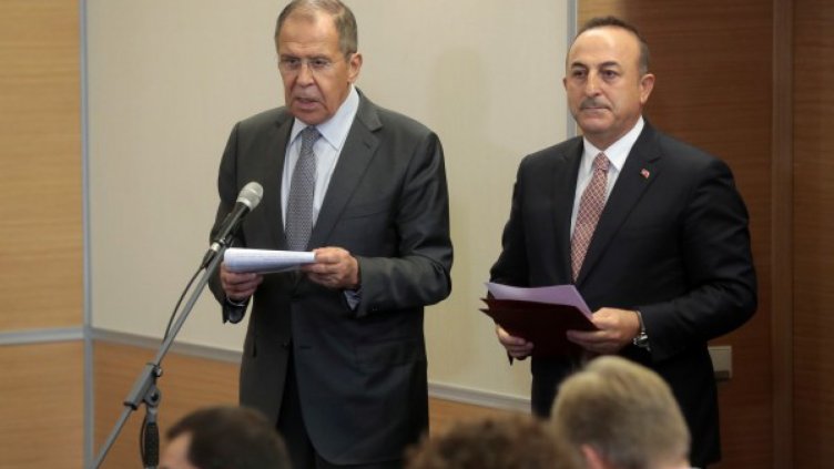 Сергей Лавров и Мевлют Чавушоглу. Снимка: Reuters  