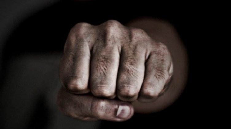 Бой до смърт… 20-годишен убил баба Цветана в Малорад