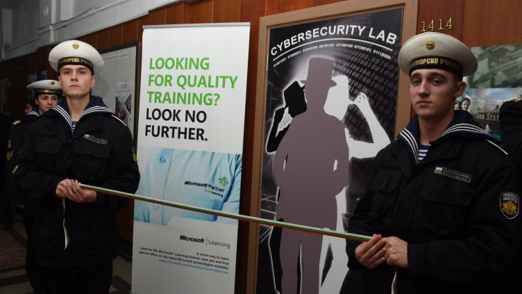 снимки: Пламен Гутинов