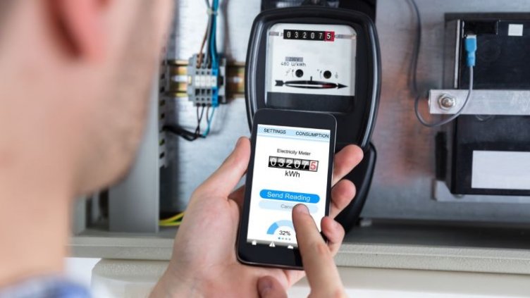 Рекорд! Токът още по-скъп – 524 лева за мегаватчас. Как издържа бизнесът?