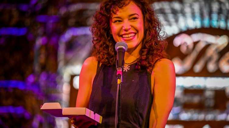 Варненка спечели награда за най-добър комедиен продуцент в Чикаго (Снимки)