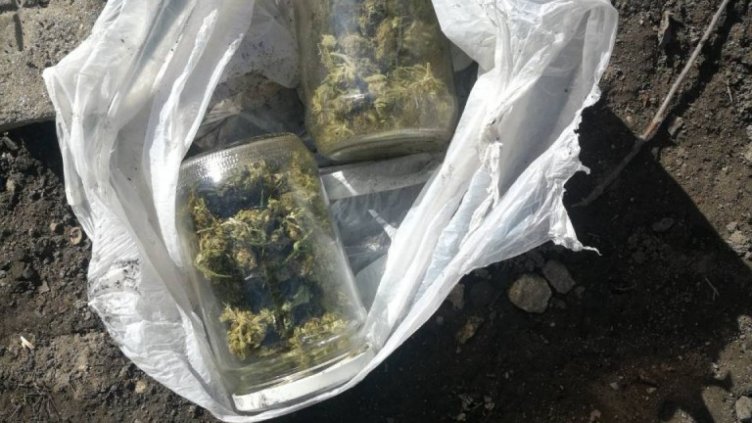 Съдят двама, продавали наркотици на детска площадка във Владисловово