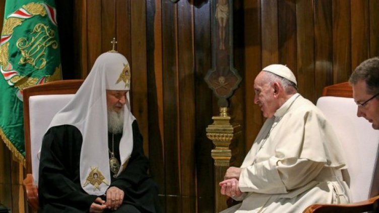 Европа се нуждае от вярност към християнските си корени, смятат руският патриарх Кирил и папа Франциск