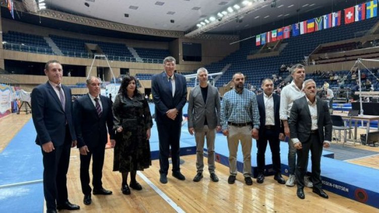 Министърът на спорта откри Световната купа по гимнастика във Варна