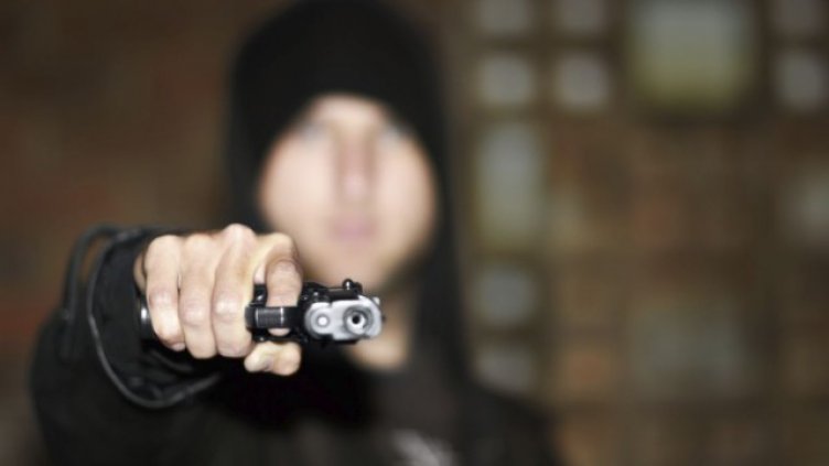 Пистолетът, с който беше прострелян ученик, е боен