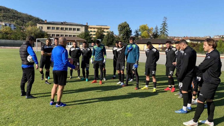 Илиан Илиев избра "моряците" за гостуването в Пловдив