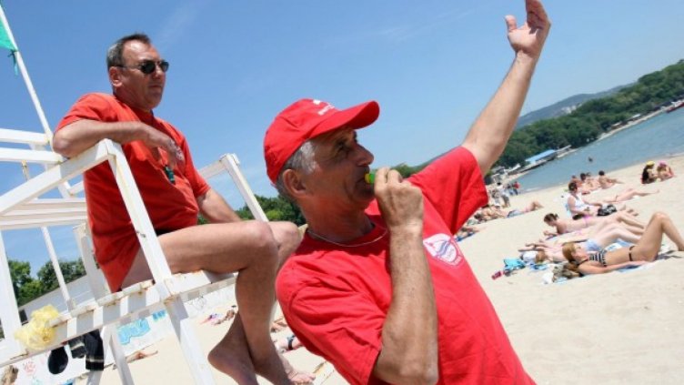 Сериозни инциденти по плажовете на Варна няма