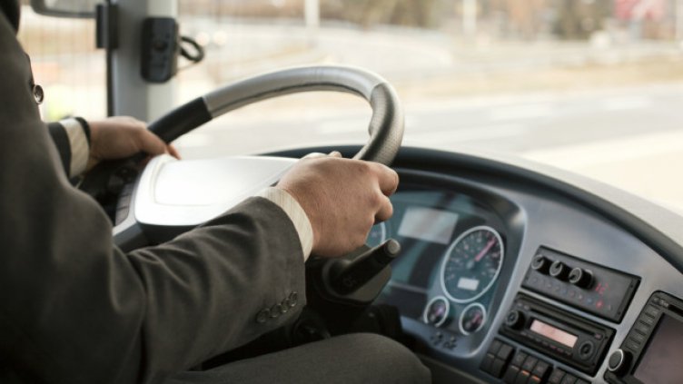 Заплати и добър автопарк биха привлекли шофьори в столицата