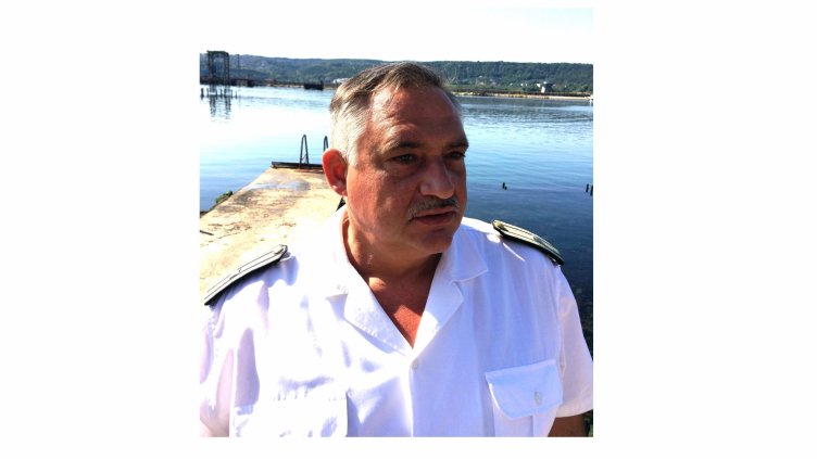 Кап. III ранг Красимир Дамянов: Под вода имаш до една минута време за решение