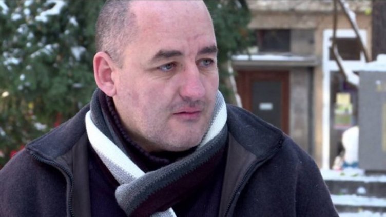 Ресторантьор раздава топла супа в центъра на София  