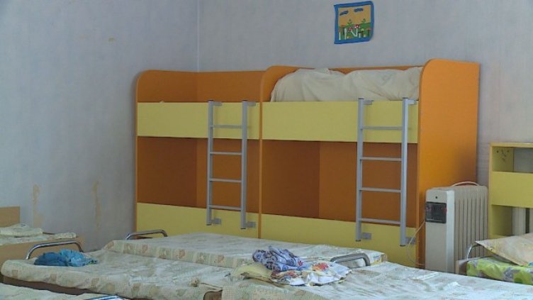 23-ма души са дали положителни проби за менингокок