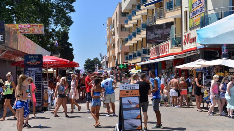 Английски турист излъга, че бил обран на плажа в Слънчев бряг