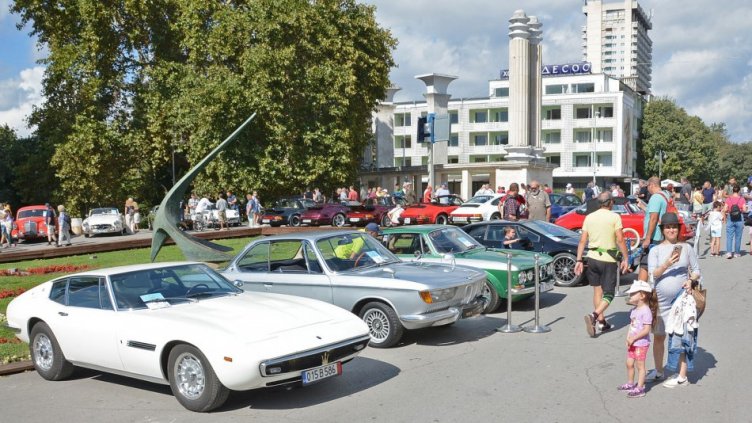 Варна е домакин на Националния конкурс за елегантност „Николай Колев – Бижуто“