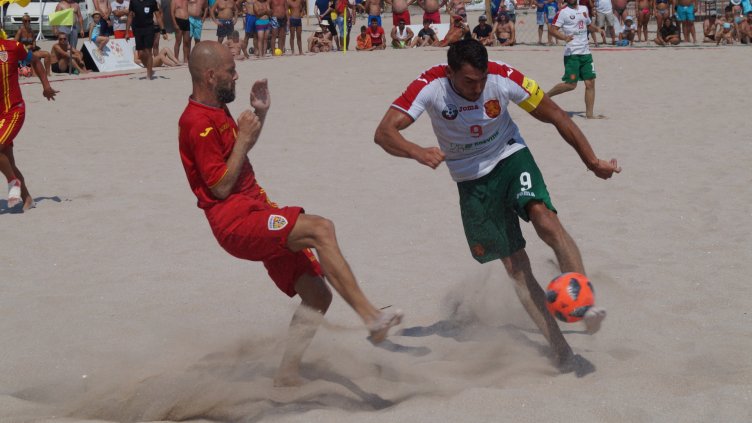 България стартира участие в ЕВРОлигата по плажен футбол в Португалия