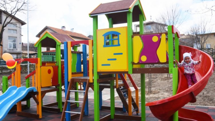 Само Детският кът в комплекс “Младост” ще работи на предстоящите празници