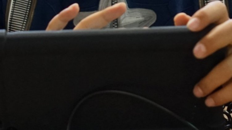 Всяко четвърто 12-годишно дете приема "приятелство" в мрежата от раз