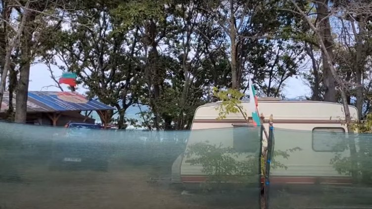 Погват "скрития град" в гората на Шкорпиловци (ВИДЕО)