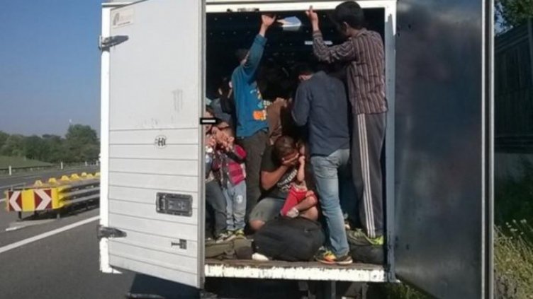 Заради бежанци в ТИР: 18 000 паунда глоба за родна фирма
