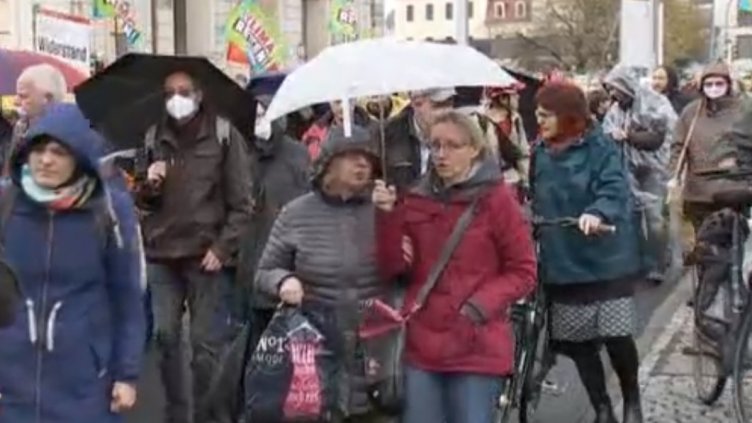 Недоволство в Германия. Многохилядни протести обхванаха страната
