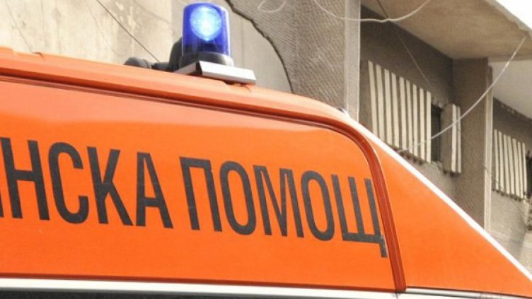 Чакаме за линейка 20 минути, а може и половин час