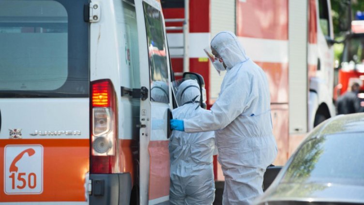 COVID-19 покоси нов шофьор на линейка