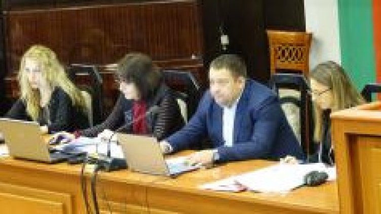 Дават милиони за ремонт на "Коритото" и “Локомотив“