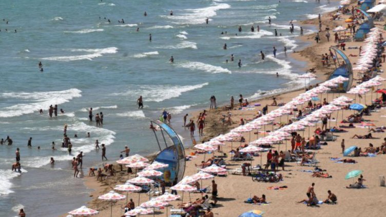 Близо 1 млрд. лева заработило Черноморието