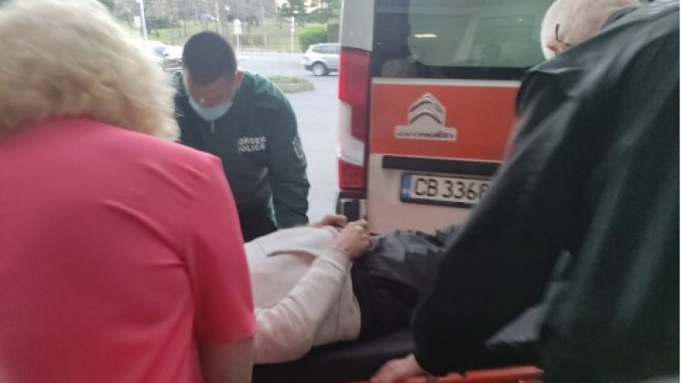 Ад с камион на МО на границата. Обърна се – двама мъртви мигранти