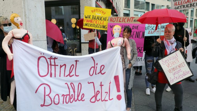 Проститутки в Германия излязоха на протест